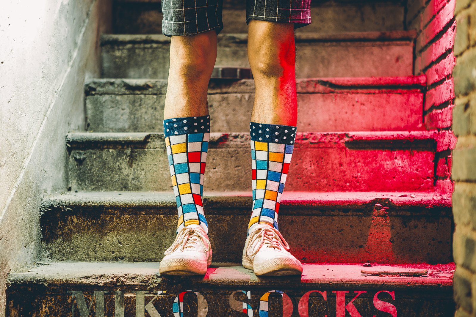 8K5F3404-1 Colorful Geometric Knee-High Socks - 图片 5